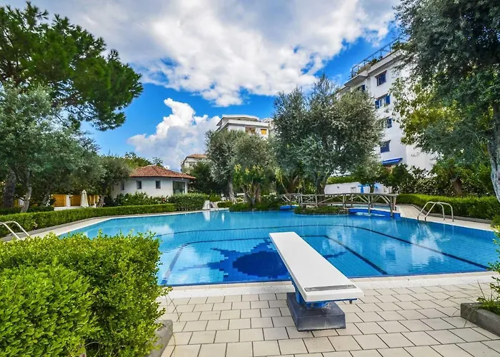 Short-lets D33, Part Of The House Is Available For Short-term In Center Sorrento