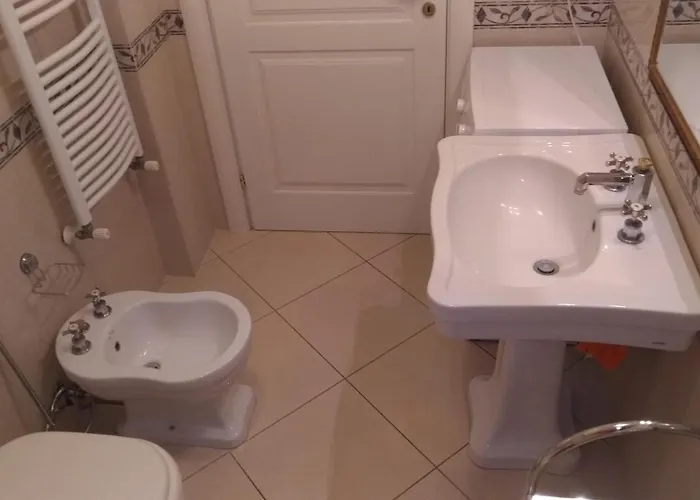 Short-lets D33, Part Of The House Is Available For Short-term In Center Lejlighed Sorrento