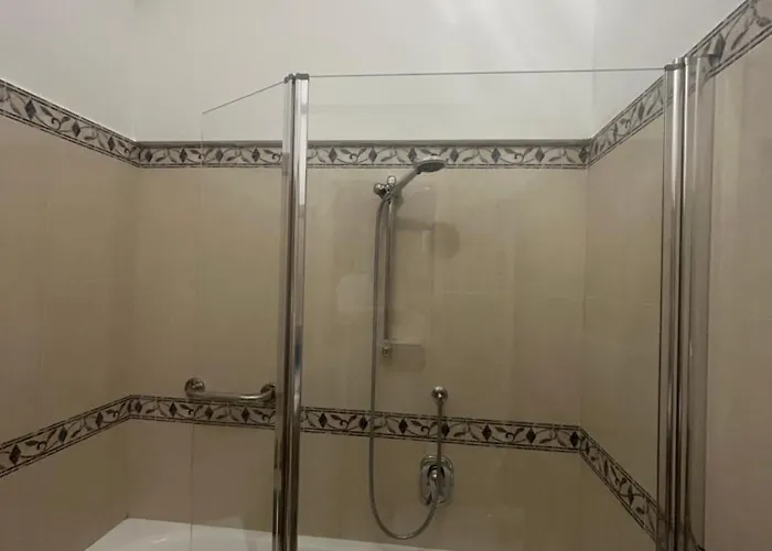 Appartement Short-lets D33, Part Of The House Is Available For Short-term In Center